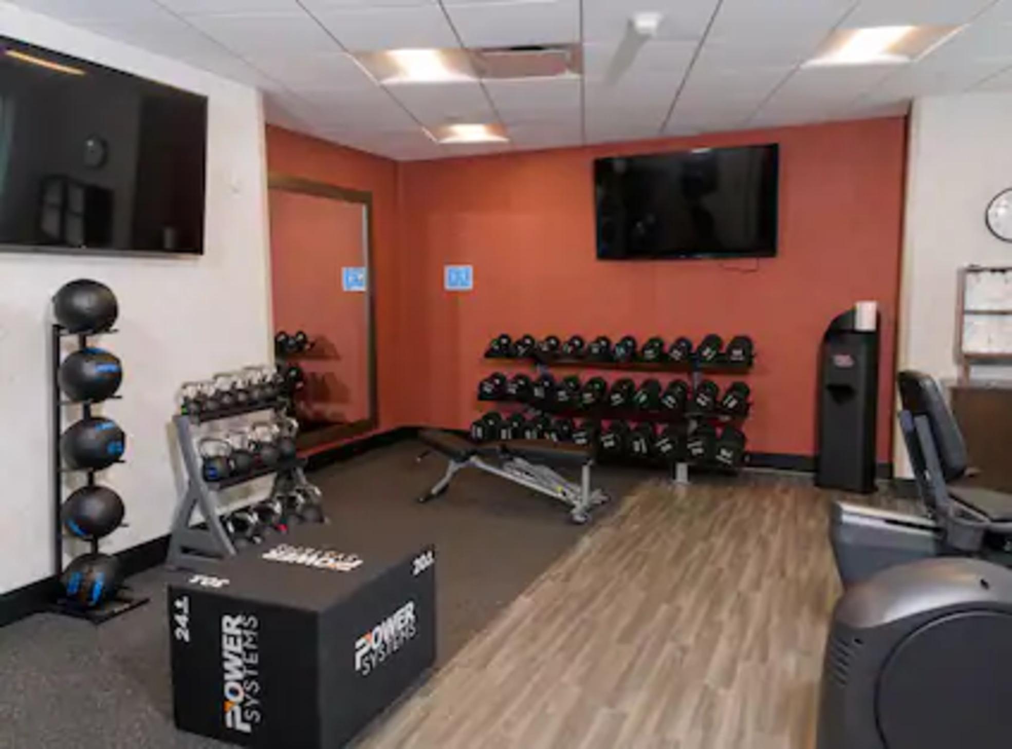 Hampton Inn & Suites Erie Bayfront Экстерьер фото