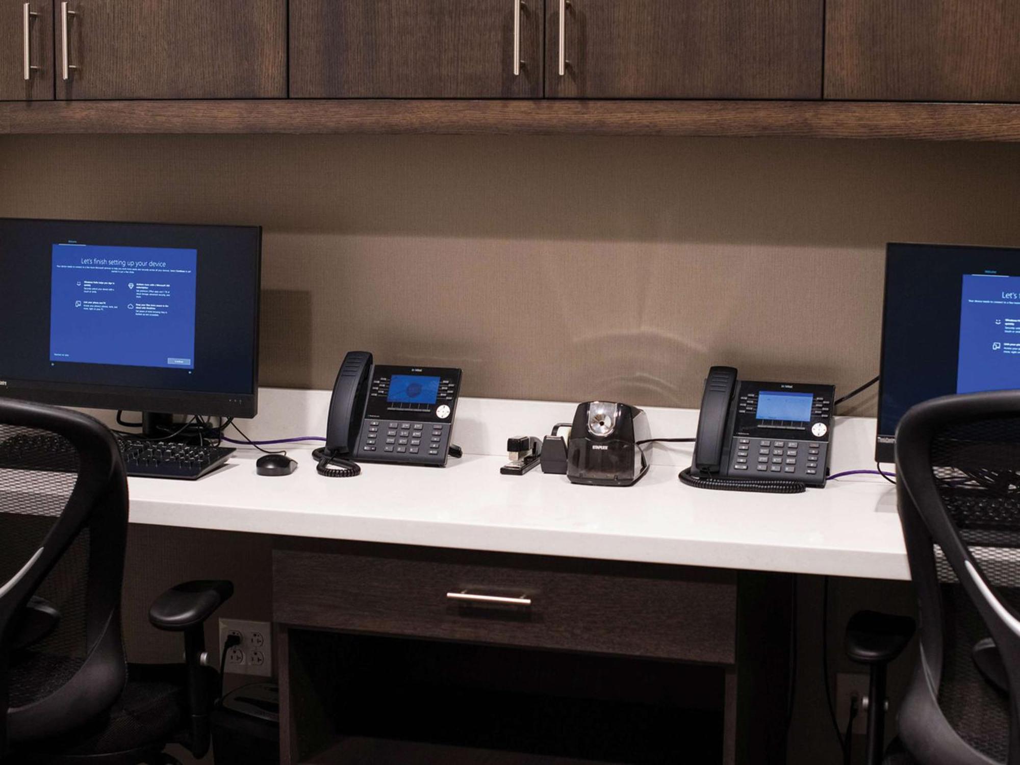 Hampton Inn & Suites Erie Bayfront Экстерьер фото